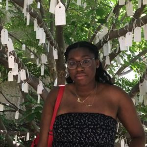 Meet your Posher, Maya